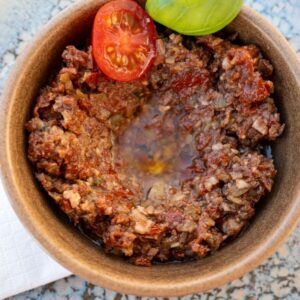 Assiette de Couteaux à la Plancha et Tapenade